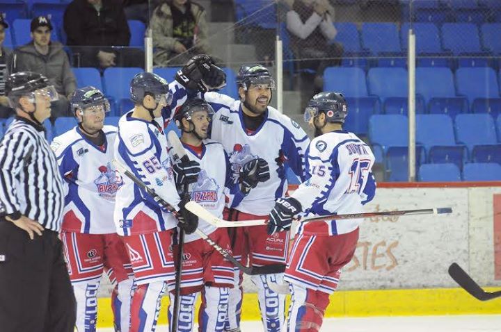 Turbulente victoire de 9 à 0 pour le Blizzard Cloutier Nord-Sud contre l'Isothermic