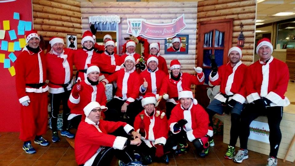 La traditionnelle course des pères Noël de l'UQTR