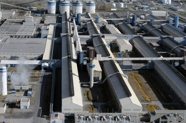 Alcoa avait annoncé en octobre dernier qu’elle fermerait ses alumineries, dont celle de Bécancour, si elle devait payer le tarif L d’électricité, ce qui aurait représenté une hausse de 220 M$ pour l’entreprise.
