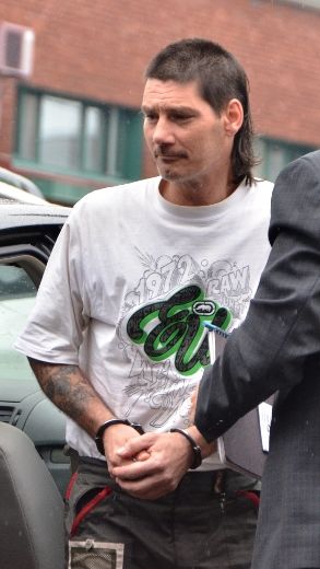 Sylvain Allard est accusé du meurtre au premier degré d’Éric Gauthier, survenu en avril 2013, à Pointe-du-Lac. 