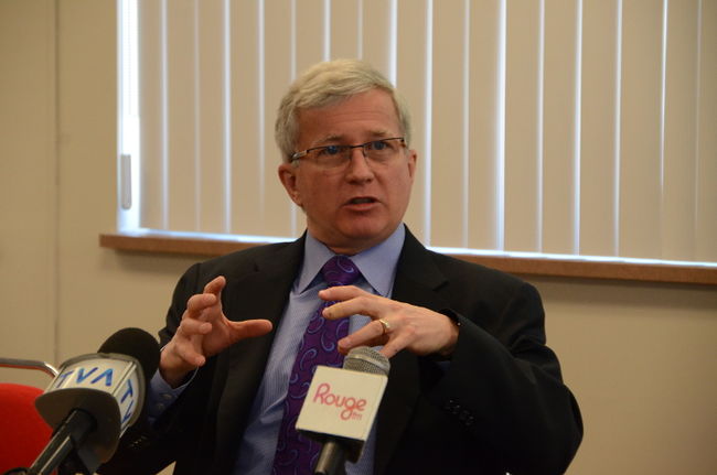 Peter J. Cashin, président et chef de la direction de Minéraux rares Quest.