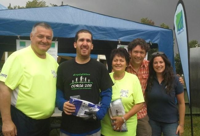 Dans l’ordre habituel : M. Jean Perron, conseiller municipal du district de Châteaudun et membre du comité organisateur, M. Gabriel Peterson, Mme Carole Thiffeault, Mme Raphaëlle Julien-Caron de la Fondation Trois-Rivières pour un développement durable et M. Pierre-Luc Fortin, conseiller municipal du district les Estacades.