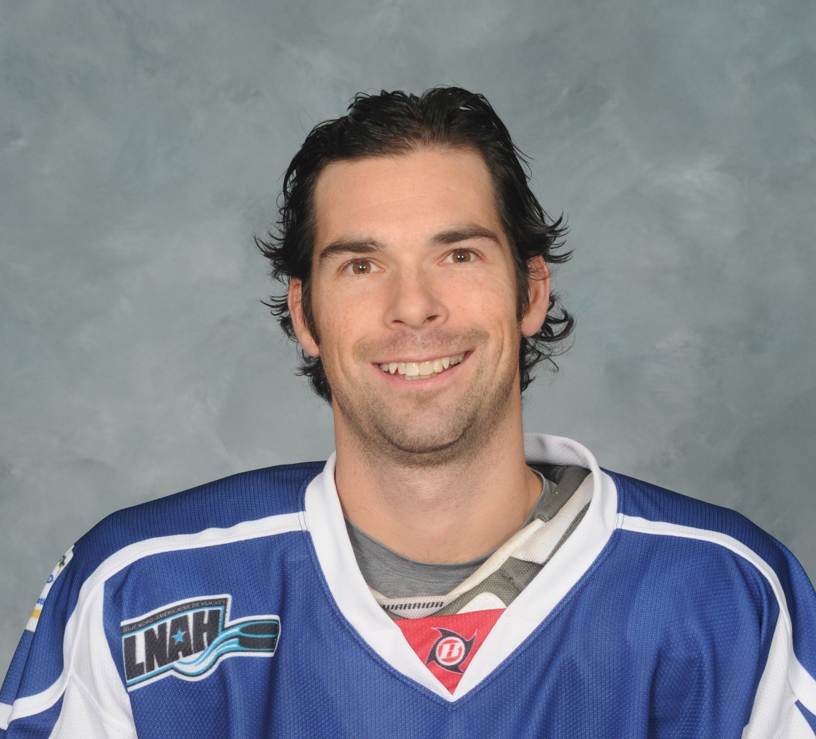Le shawiniganais Jonathan Bellemare fait belle figure dans la LNAH. Il obtient la 2e étoile pour la première semaine de 2015.