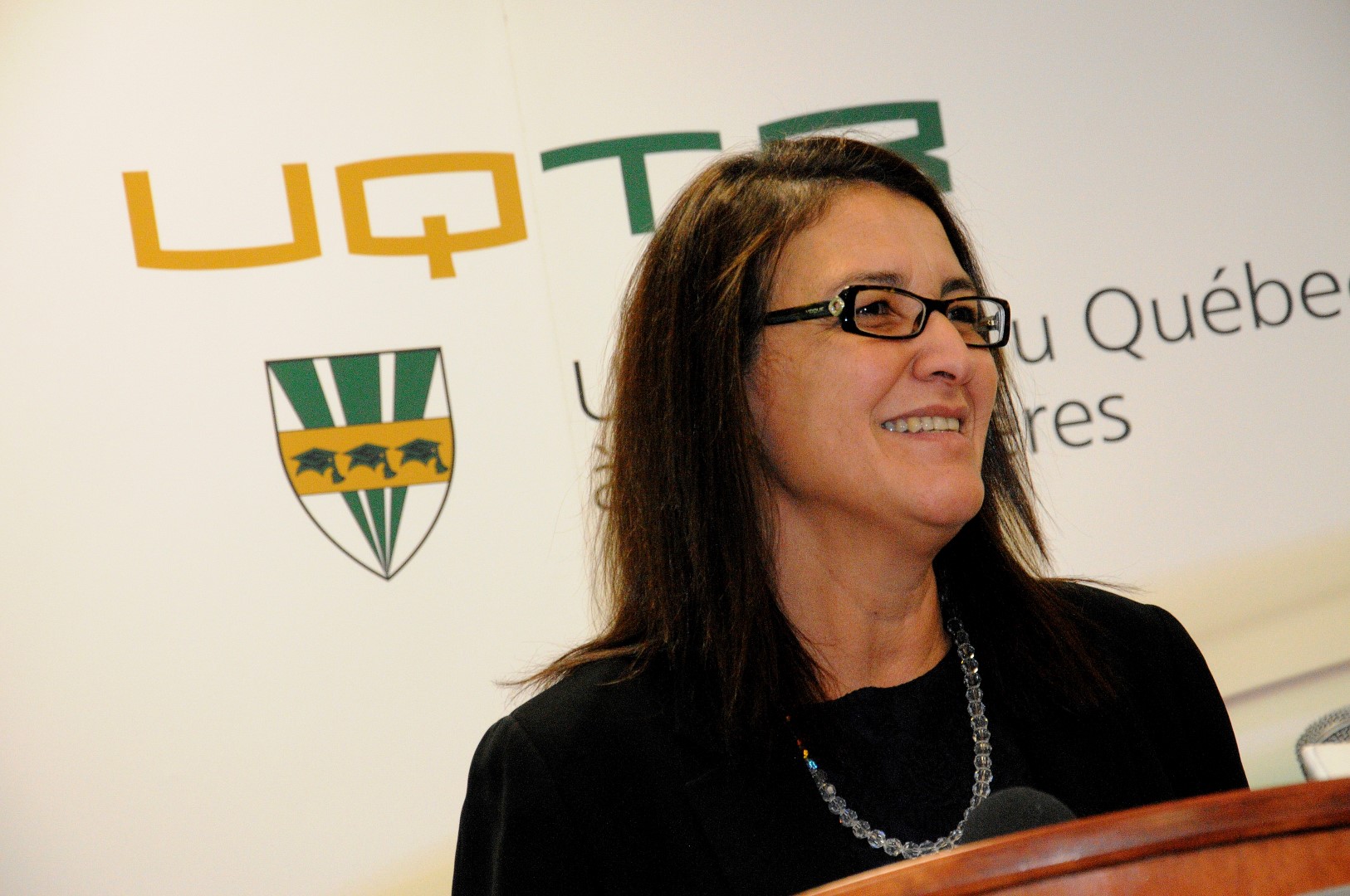 La rectrice de l'UQTR, Nadia Ghazzali.