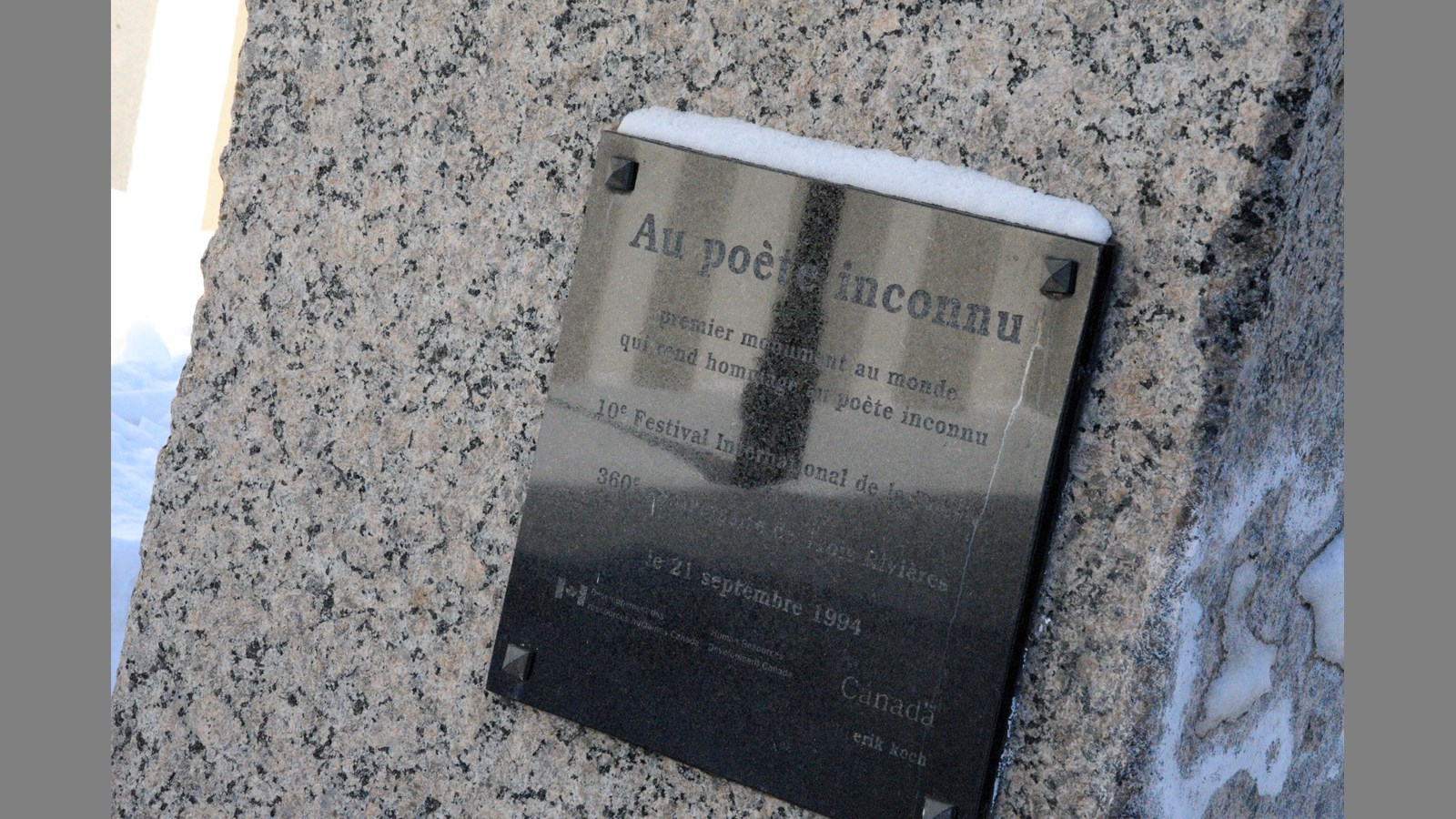 Reconnaissance: « la chaleur de la poésie est ici »