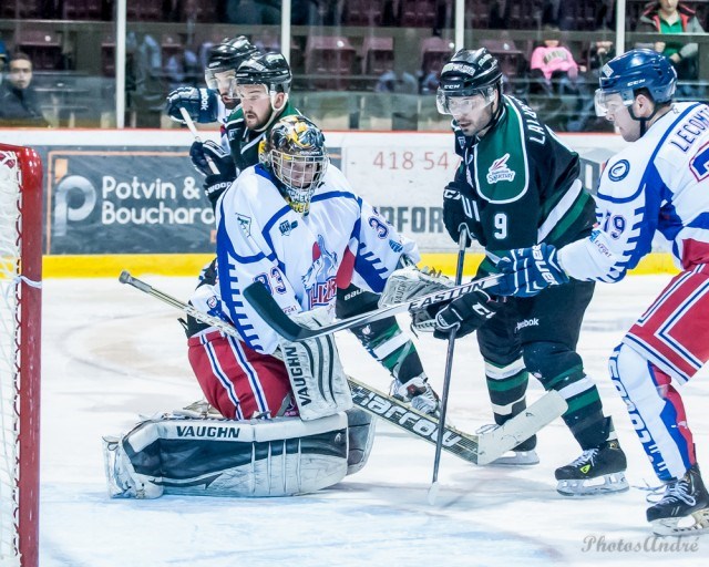 Jonquière arrête le Blizzard Cloutier Nord-Sud dans sa séquence de victoires