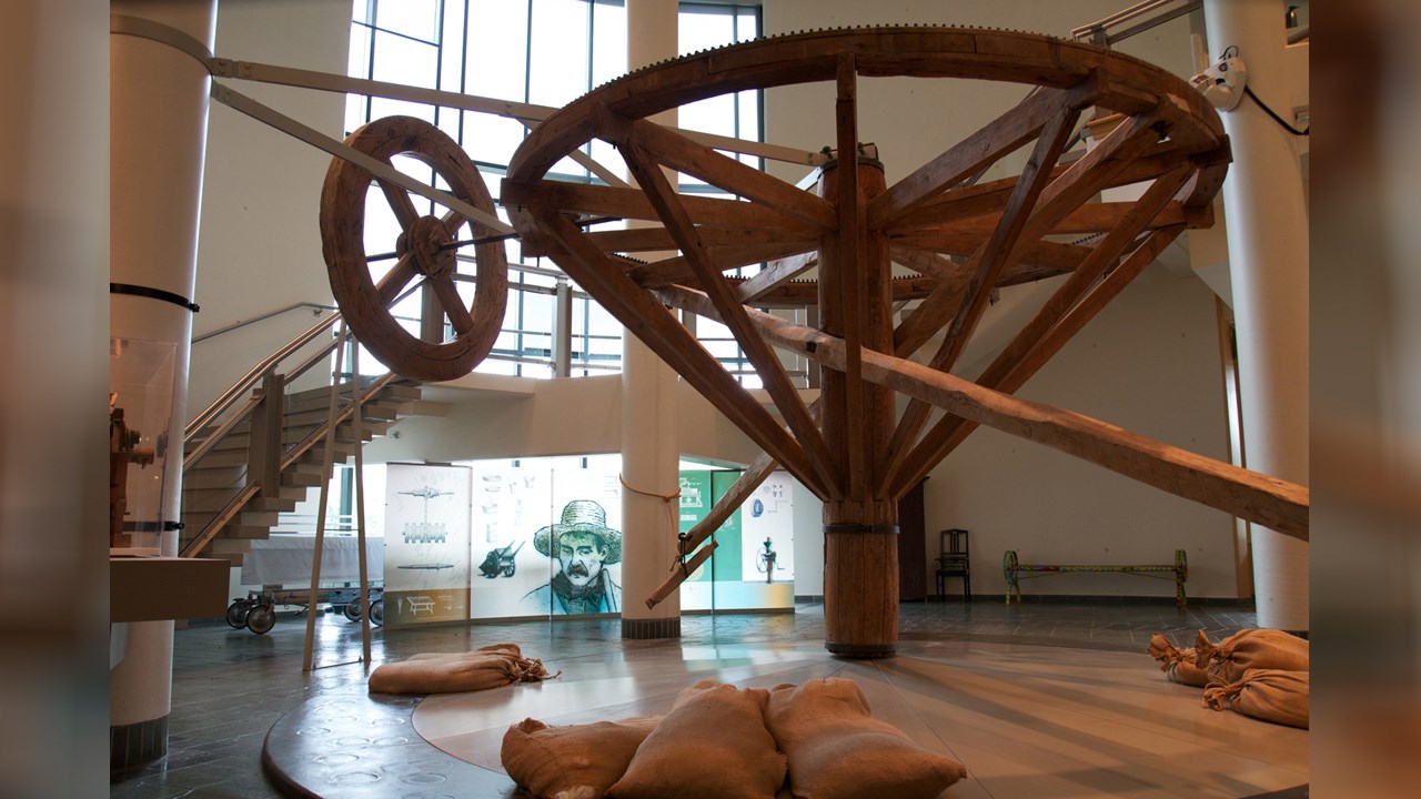 Voici le Marche-à-terre, pièce importante de la Collection Robert-Lionel-Séguin.