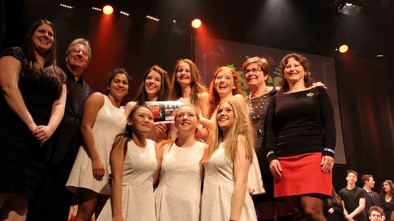Camille Bourgeois, Sarah Bussière, Ann-Sarah Désilets, Claudie Bleu Voua, Anne Beauchesne, Noémie Gravel et Émilie Grignon (Collège Marie-de-l’Incarnation)
