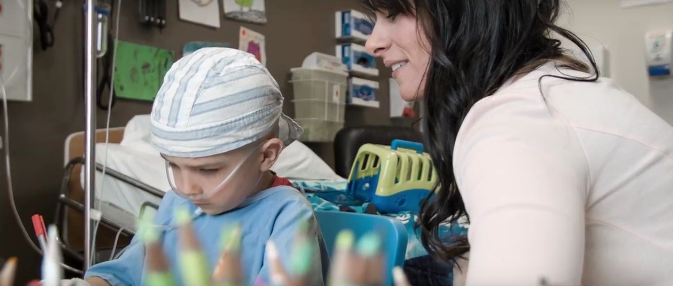 Une chanteuse mauricienne lance un vidéoclip pour la Fondation CHU Sainte-Justine