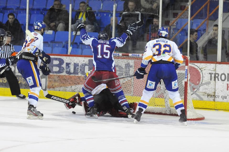 Suite de la série Prédateurs-Blizzard ce vendredi au Colisée de Trois-Rivières