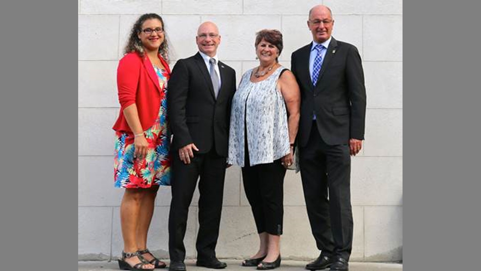 Mme Nancy Kukovica, Directrice générale de la Corporation de développement culturel, M. Jean-Denis Girard, Député de Trois-Rivières à l’Assemblée nationale, Mme Stella Montreuil, présidente de la Corporation de développement culturel et M. Yves Lévesque, Maire de Trois-Rivières