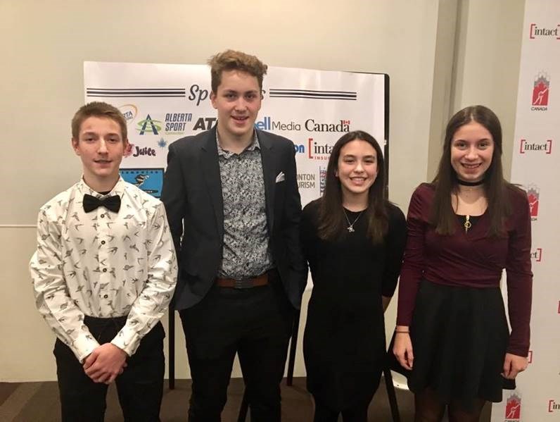 La délégation trifluvienne aux Championnats canadiens des catégories d’âge Philippe Daudelin, Simon Oleg Bourassa, Mya Joly et Audrey Beaumier