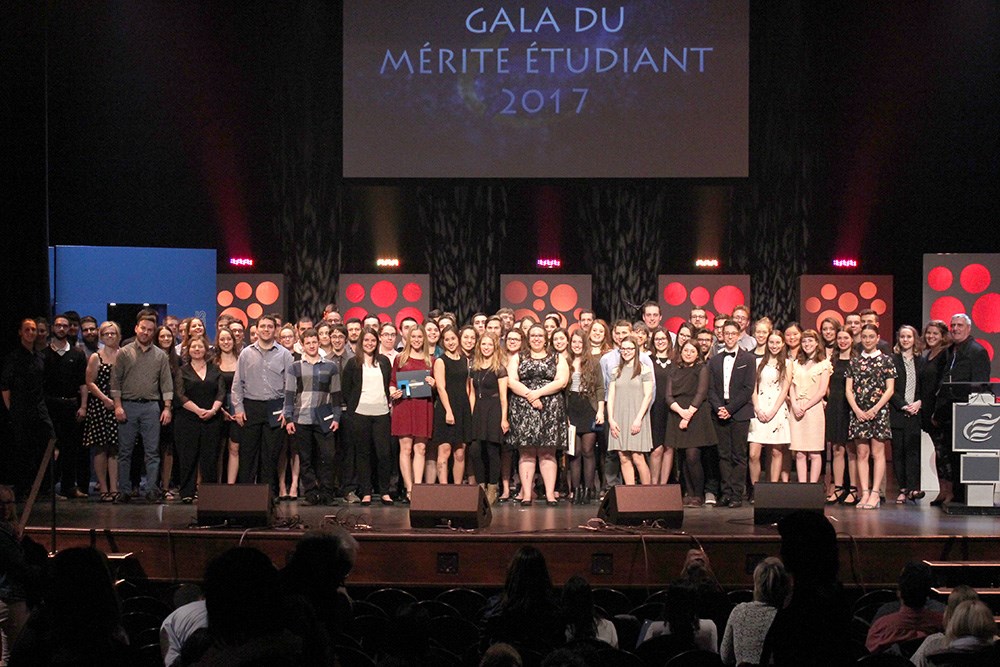 Les lauréats et lauréates de l’édition 2017 du Gala du mérite étudiant du Cégep de Trois-Rivières.