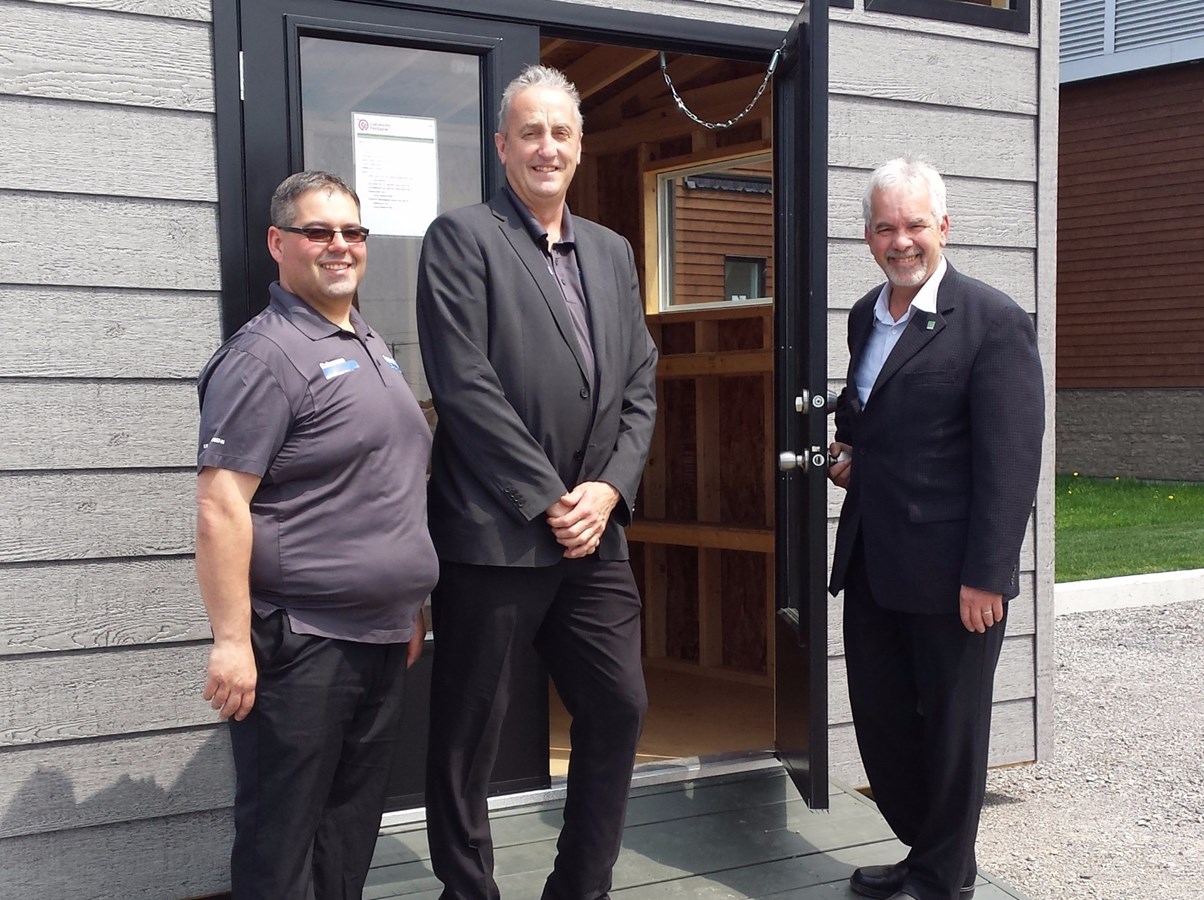 Acra devient le distributeur officiel  de Cabanons Fontaine en Mauricie