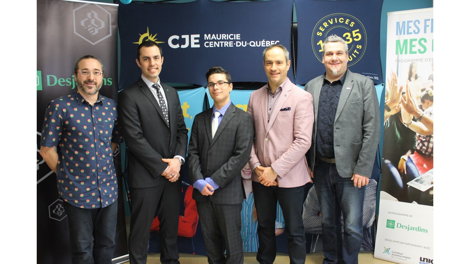 450 000 $ investis par Desjardins pour soutenir l’éducation financière des jeunes, en partenariat avec les Carrefours Jeunesse-emploi