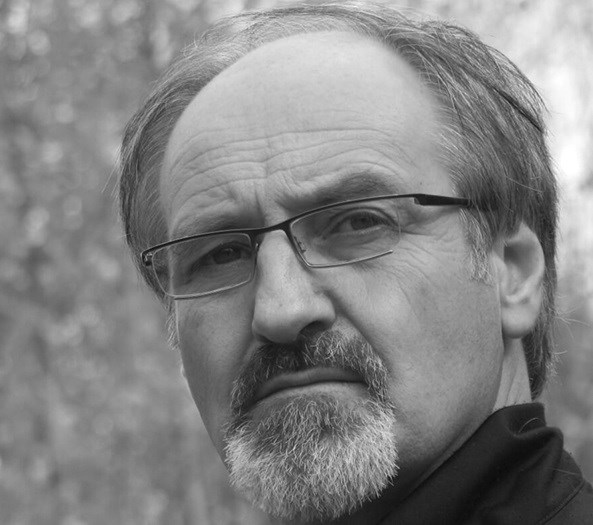 Marcil Cossette est un auteur de Shawinigan. Il présentera lors de la rencontre du 25 janvier, son dernier recueil Du vent sur les épaules, paru aux éditions du Wampum.