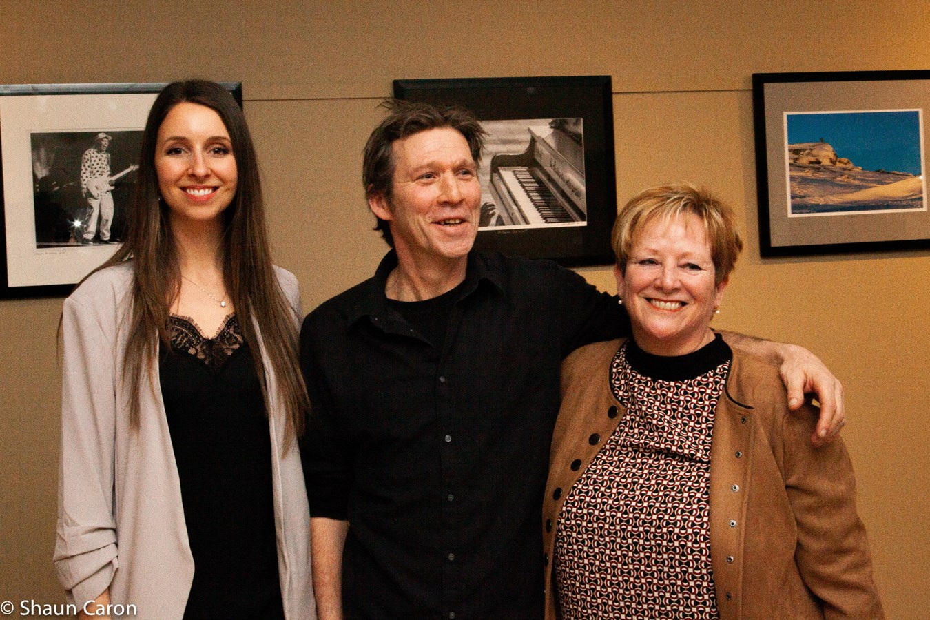 Roxane Lemay, directrice de la Fondation InterVal, Patrick Lizotte, photographe, et Anne Carignan, psychologue au Centre de réadaptation en déficience physique de Niverville du CIUSSS MCQ
