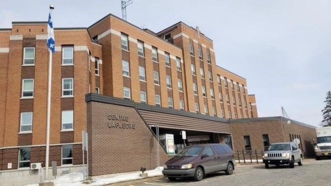 Le CHSLD de Laflèche a été listé par le premier ministre Legault parmi les six cas les plus lourds au Québec et détient actuellement le plus grand nombre de décès: 20 ont été comptabilisés.