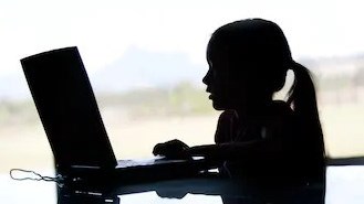 Leurre informatique de mineurs : un homme arrêté pour bris de condition