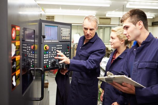 Les manufacturiers et exportateurs réclament de meilleures mesures fiscales