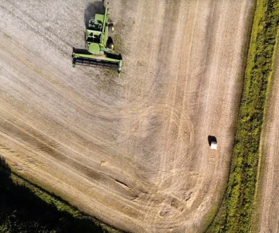 Grâce à des images fortes et un message clair, la capsule vidéo vise à amener une prise de conscience au sein des individus sur la relance verte post-COVID-19.