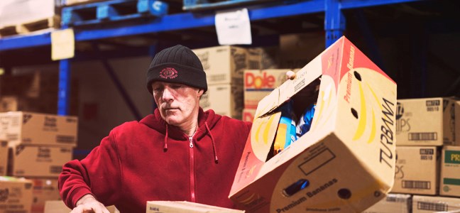 Lancée hier, la campagne invite sa clientèle qui sera de passage en succursale à contribuer en effectuant un don à la caisse ou en se procurant un emballage-cadeau ou une boîte en bois.