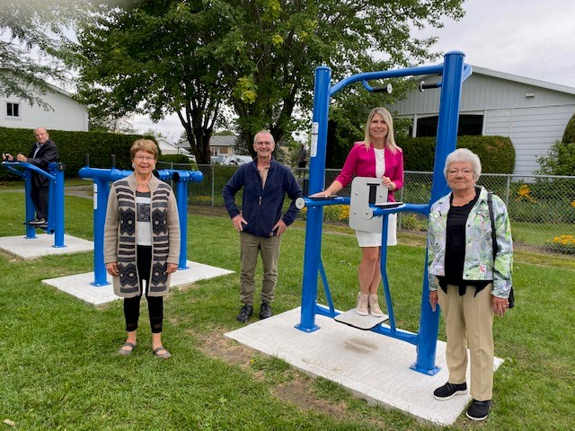 Le gym extérieur est composé de six modules.