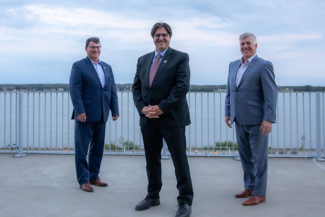 Mario Paradis, président du conseil d’administration de la Fondation de l’UQTR, Christian Blanchette, recteur de l’UQTR, ainsi que Daniel Milot, directeur général de la Fondation.