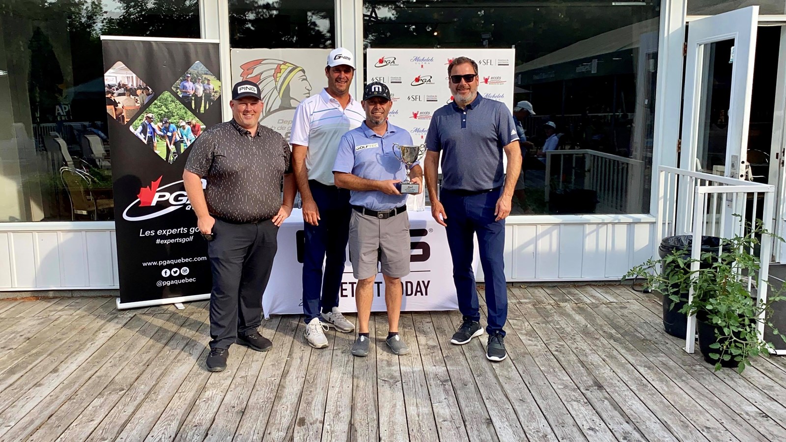 André Borys (représentant PING Ouest du Québec et Est de l'Ontario, Luc Boisvert (Directeur général et professionnel en titre), Dave Lévesque et Dominic Racine (Directeur général de la PGA du Québec)