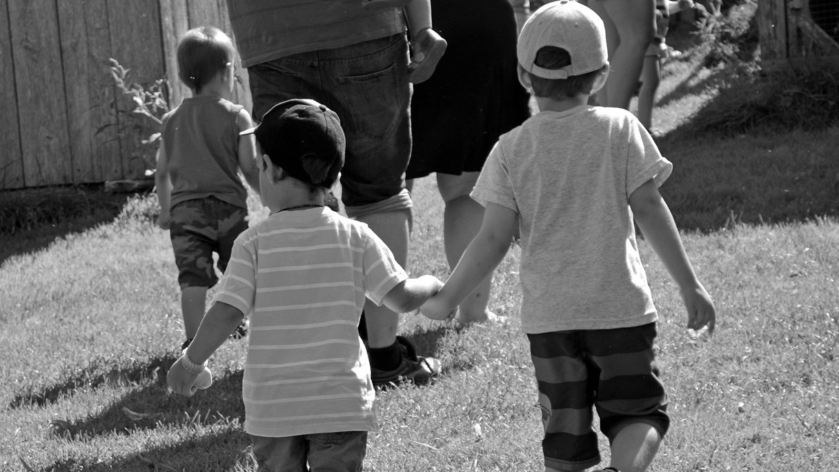Pour la MRC Nicolet-Yamaska, cette photo évoque la thématique familiale, la relève, l’entraide et la marche vers l’avant.