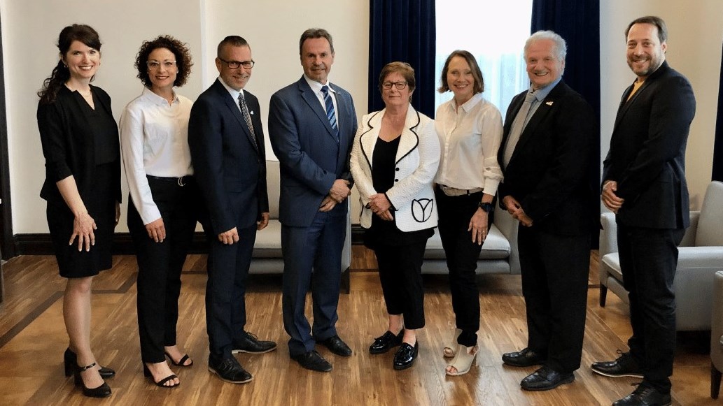 Nancy Déziel (conseillère – district de la Rivière); Jacinthe Campagna (conseillère – district de la Cité); Guy Arseneault (conseiller – district Val-Mauricie); Michel Angers (maire de Shawinigan); Jacinthe Marchand (mention du maire); Josette Allard-Gignac (conseillère – district Almaville); Jean-Yves Tremblay (conseiller – district des Hêtres); Louis-Jean Garceau (conseiller – district des Boisés).