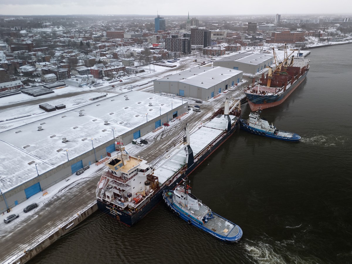 Le Port de Trois-Rivières célèbre l'arrivée du premier navire de l'année