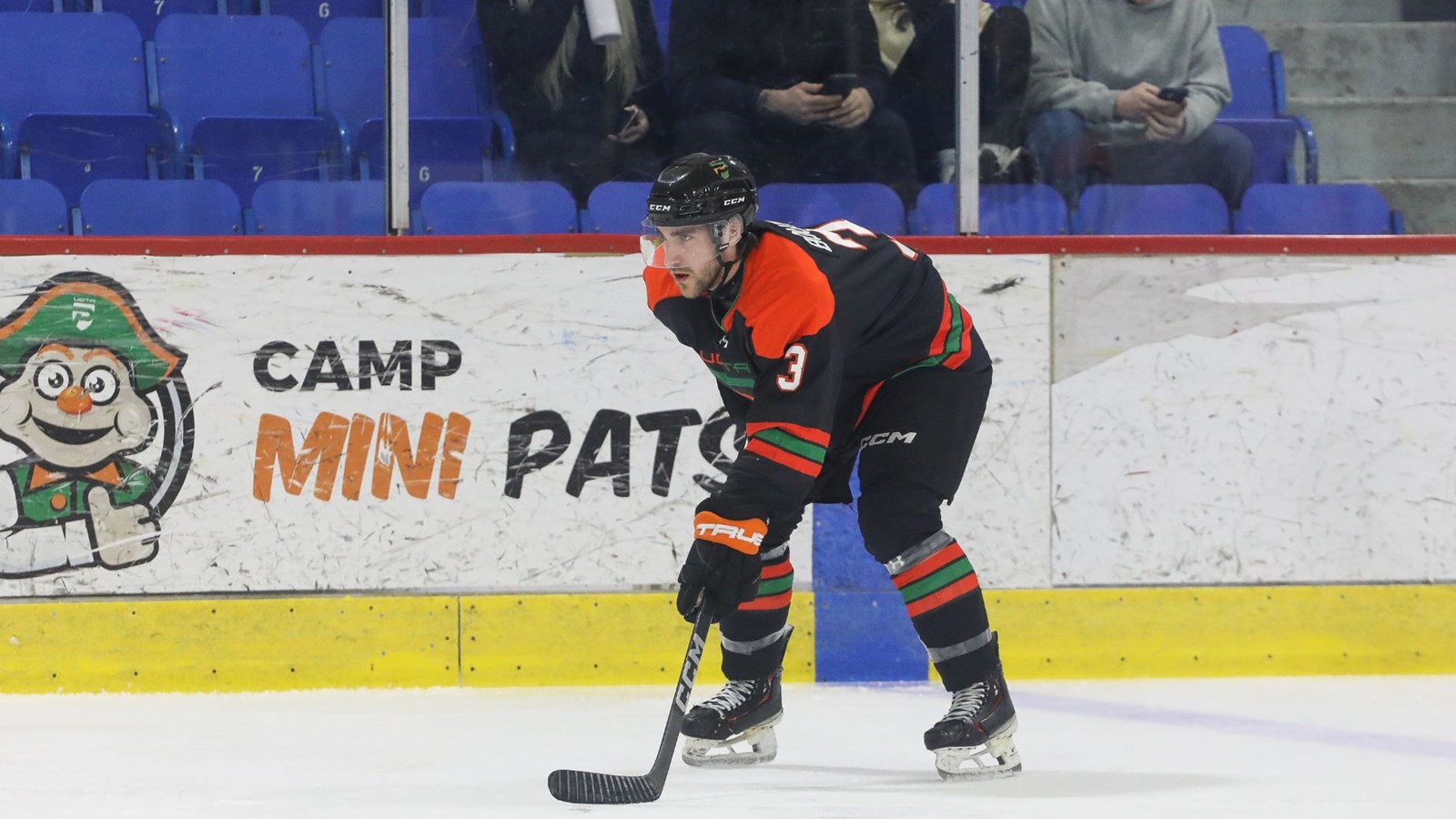 Conor Frenette nommé joueur le plus utile de la division Est de la OUA