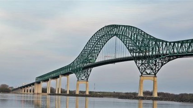 Une anomalie constatée par l'entrepreneur sur le pont Laviolette