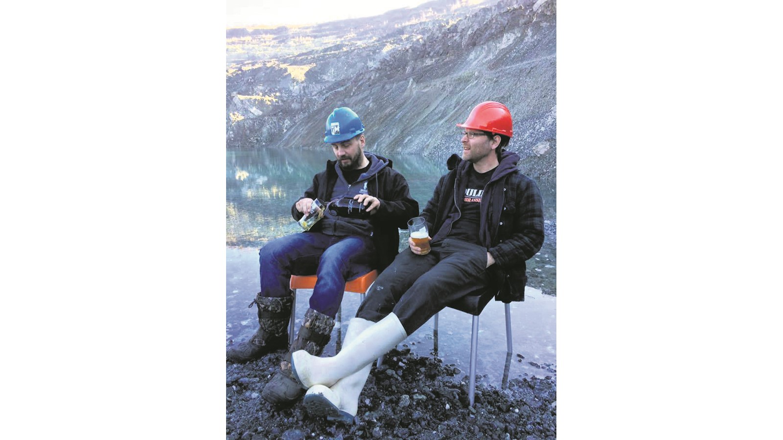 Les co-propriétaires de la Microbrasserie Moulin 7 ont réalisé un rêve. Descendre au puits de la mine à Asbestos.