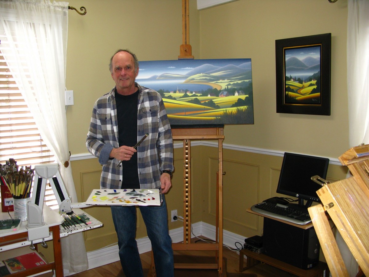 Raymond Quenneville est peintre professionnel depuis 25 ans et vit de son art depuis le 7 dernières années.