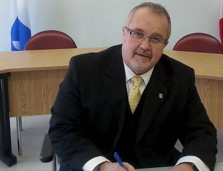 Le maire de St-Denis s'adresse ses citoyens