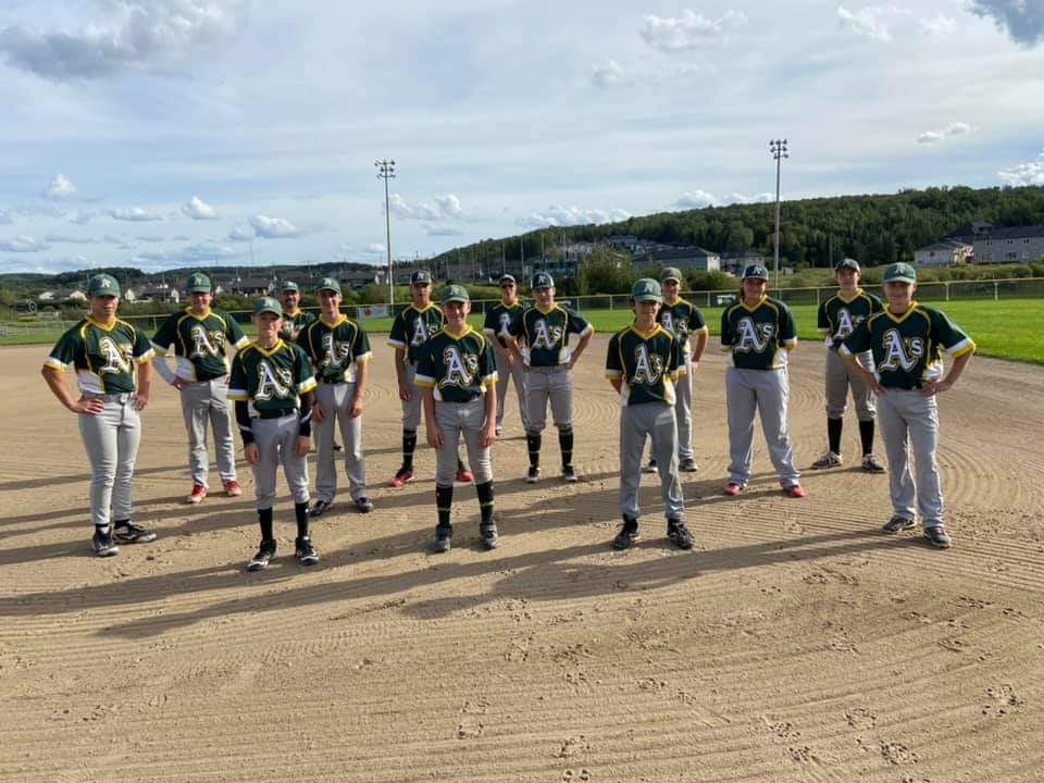 Les jeunes A‘s moustique et bantam se signalent aux régionaux de baseball Estrie