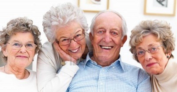 Vous êtes une personne âgée, alors vous pouvez être fiers