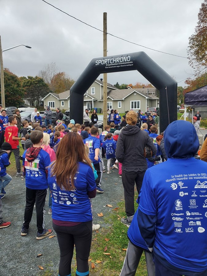 Ce sont 140 coureurs qui ont participé à cette course organisée par le Comité des loisirs de Saint-François-Xavier-de-Brompton.