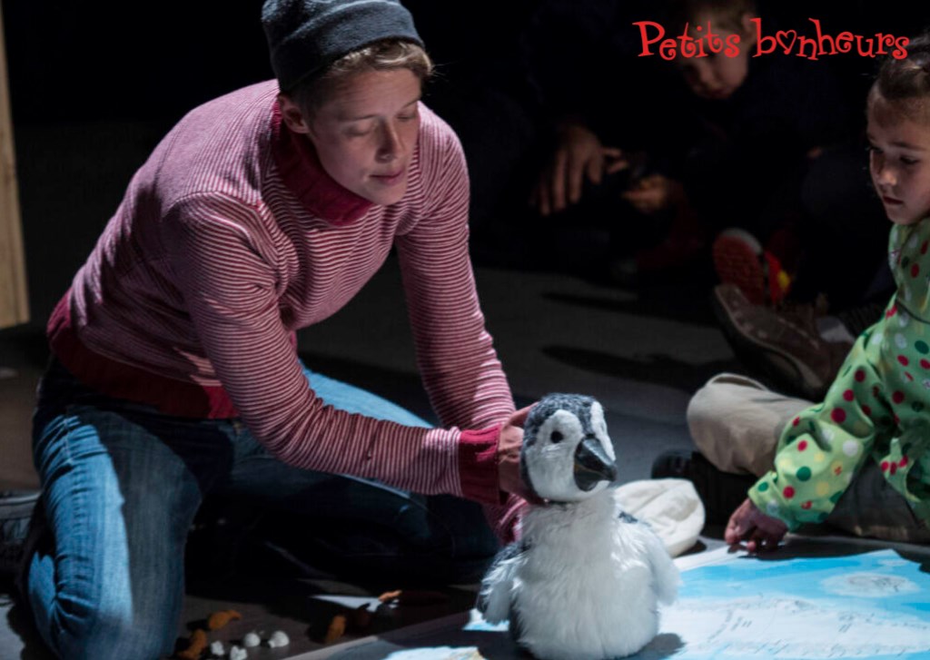 Collaborant pour une première fois avec le festival Petits Bonheurs, le Centre d’art présentera, le dimanche 7 mai prochain, le spectacle Flocon.