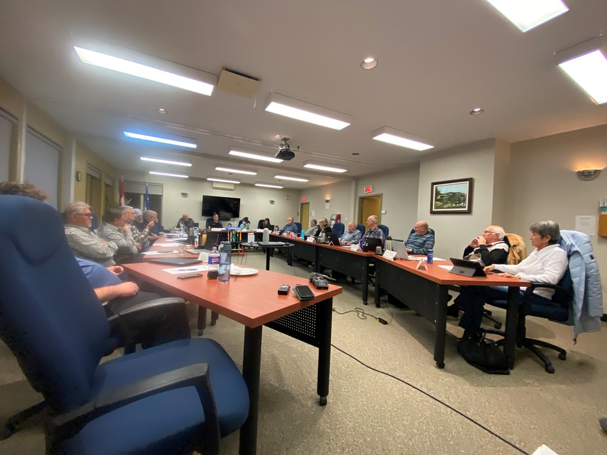 Les membres du conseil des maires de la MRC du Val-Saint-François ont connu une séance très mouvementée.