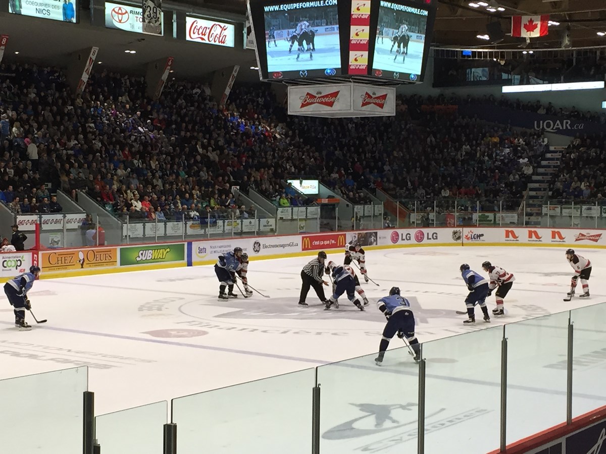 Un match en deux temps. Les 50 premières minutes de jeu en faveur de Québec et les quelques 30 dernières à l'avantage de Rimouski.