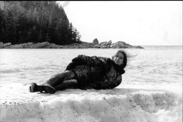 L'artiste Lise Labrie.