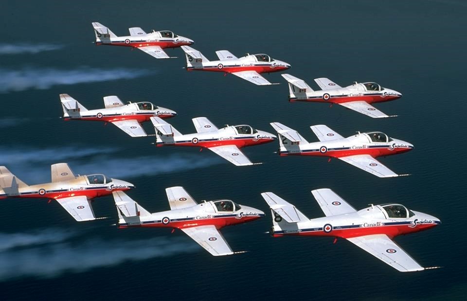 Les Snowbirds en mettront une fois encore plein la vue au public rimouskois qui sera présent à l'aéroport de Rimouski-Est tout au long du week-end.