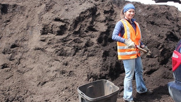 Succès fracassant pour la distribution printanière de compost