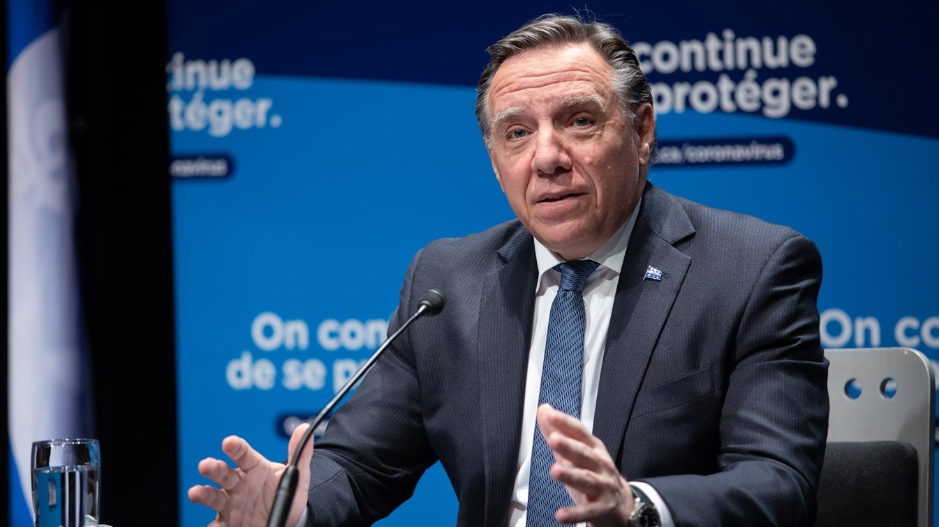 Drame de Québec :« Les heures passent, mais la douleur reste vive », dit François Legault