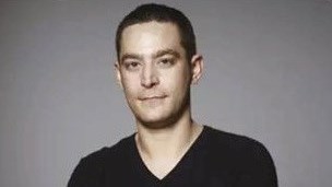 Loïc Fel, docteur en philosophie,et cofondateur de COAL, animera la conférence intitulée “Émergence d’une culture mondiale de l’écologie, où en sont les artistes?”.