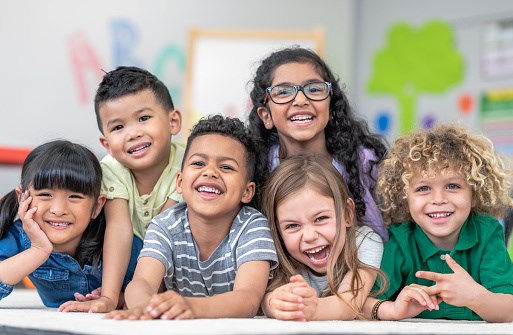La collaboration de tous est sollicitée pour laisser les places en priorité aux familles dont l’emploi est en jeu cet été.