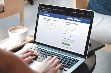 Québec suspend ses placements publicitaires sur Facebook 